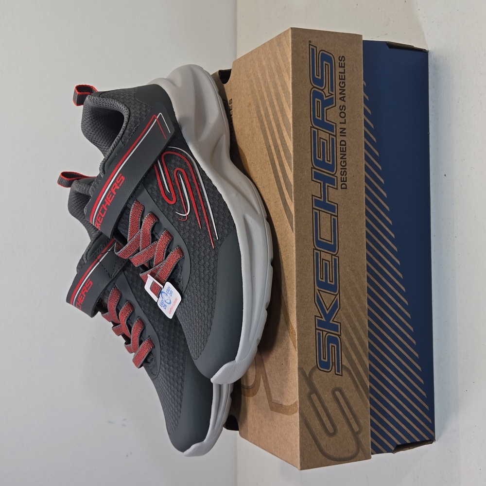 Skechers Dynamatic Swift Tread Gray Kids Sneakers size 2